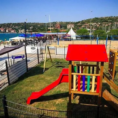 Maritime Deluxe Holiday home