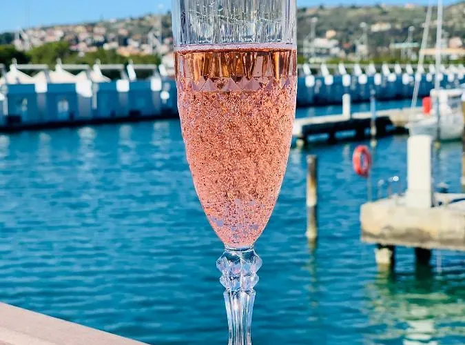 Maritime Deluxe Semesterbostad Portorož